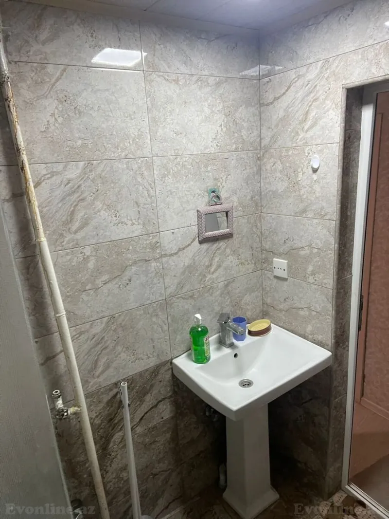 Kirayə verilir 2 otaqlı Mənzil Köhnə tikili 35 m² Yasamal - şəkil 14