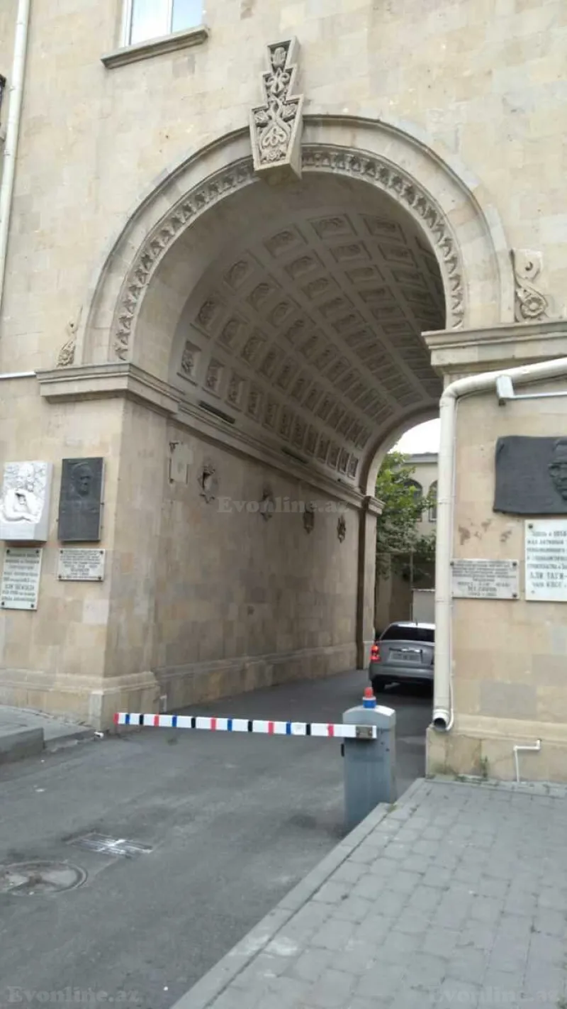 Kirayə verilir 2 otaqlı Mənzil Yeni tikili 46 m² Səbail r. - şəkil 13