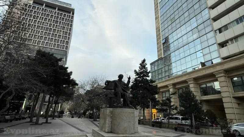 2 otaqlı Mənzil 43 m² 28 May m. Kirayə verilir