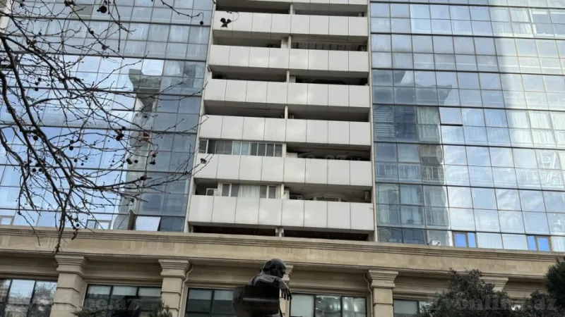 Kirayə verilir 2 otaqlı Mənzil Köhnə tikili 43 m² 28 May m. - şəkil 2