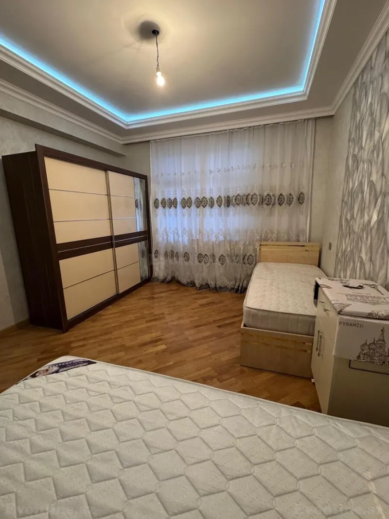 Kirayə verilir 3 otaqlı Mənzil Yeni tikili 91 m² 8-ci mikrorayon - şəkil 3