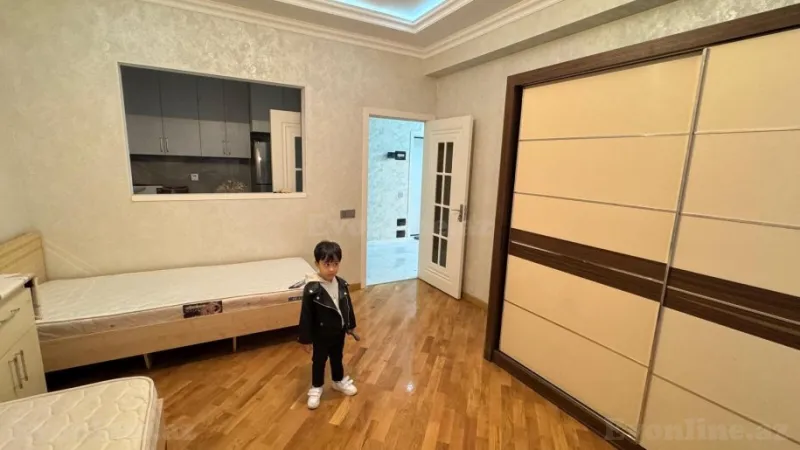 Kirayə verilir 3 otaqlı Mənzil Yeni tikili 91 m² 8-ci mikrorayon - şəkil 6