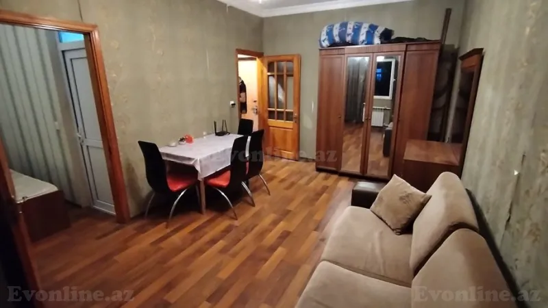 2 otaqlı Mənzil 40 m² 5-ci mikrorayon Kirayə verilir