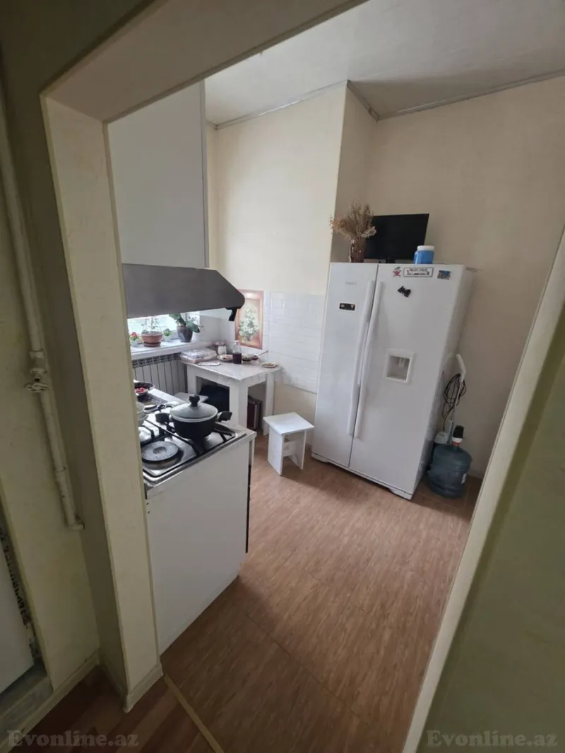 3 otaqlı Mənzil 65 m² 2-ci mikrorayon Kirayə verilir