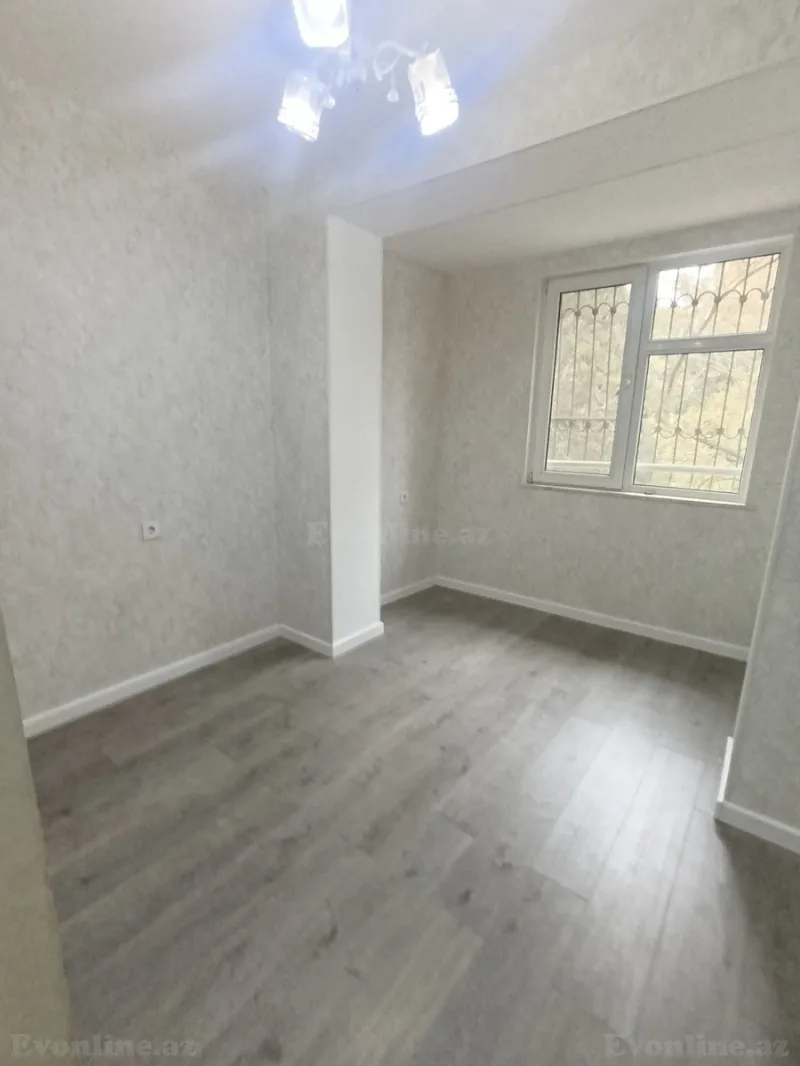 Satılır 2 otaqlı Mənzil Köhnə tikili 40 m² 8-ci mikrorayon - şəkil 7