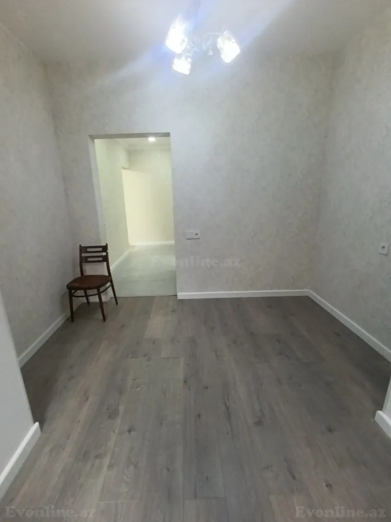 Satılır 2 otaqlı Mənzil Köhnə tikili 40 m² 8-ci mikrorayon - şəkil 8