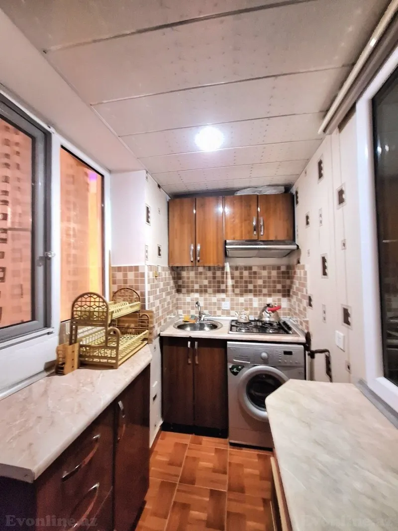 Kirayə verilir 2 otaqlı Mənzil Köhnə tikili 50 m² İnşaatçılar m. - şəkil 3