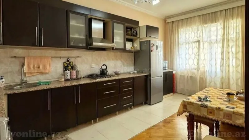 Kirayə verilir 3 otaqlı Mənzil Köhnə tikili 120 m² 28 May m. - şəkil 8