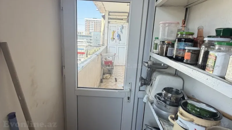 Satılır 5 otaqlı Mənzil Köhnə tikili 120 m² 8-ci mikrorayon - şəkil 5