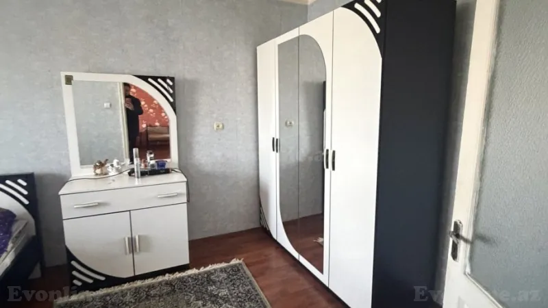 Satılır 5 otaqlı Mənzil Köhnə tikili 120 m² 8-ci mikrorayon - şəkil 9