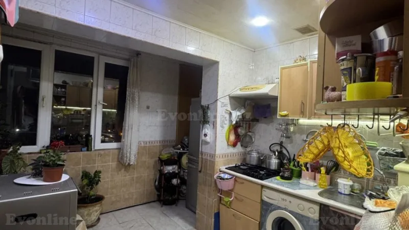 Satılır 3 otaqlı Mənzil Köhnə tikili 70 m² Gənclik m. - şəkil 6