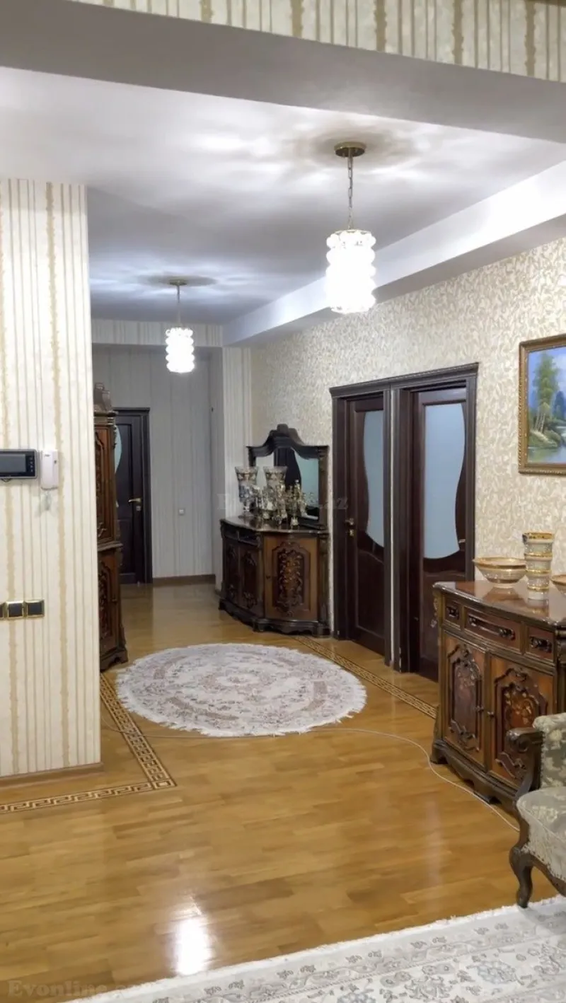 Satılır 5 otaqlı Mənzil Yeni tikili 245 m² Nəsimi m. - şəkil 17