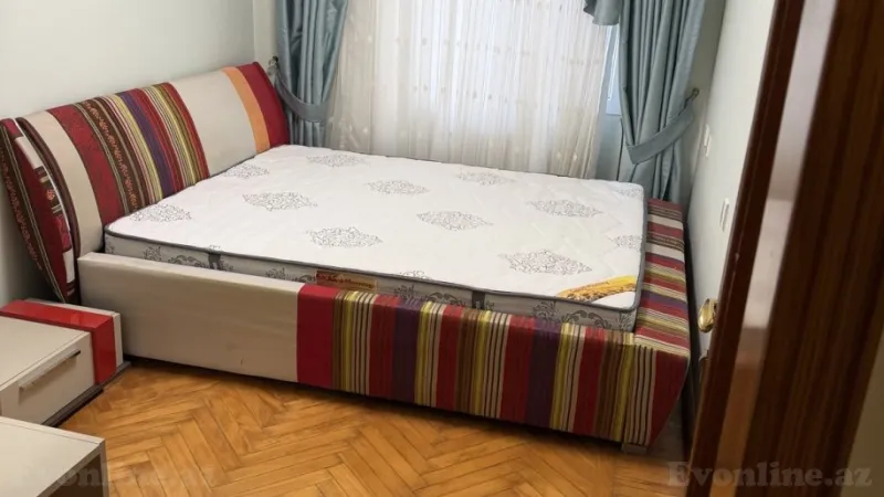 Satılır 3 otaqlı Mənzil Köhnə tikili 75 m² Nizami m. - şəkil 4