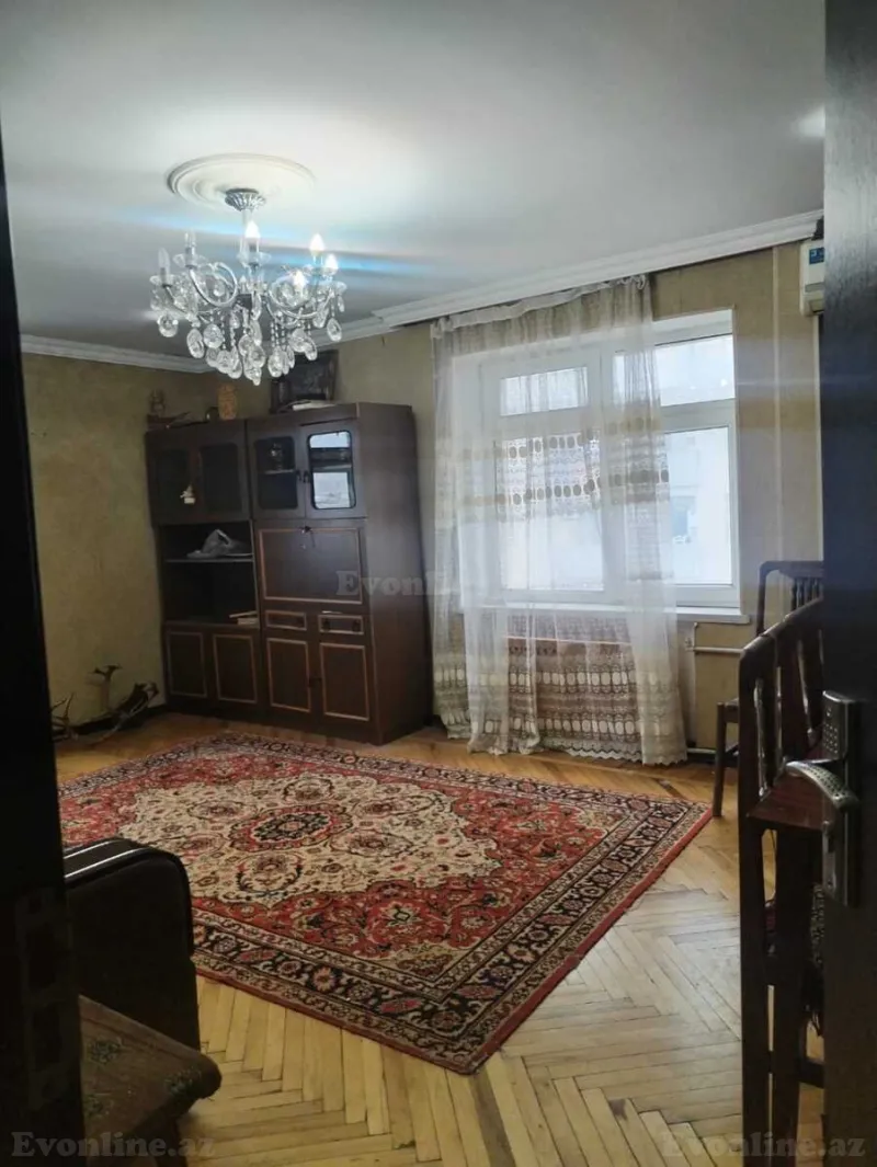 Satılır 2 otaqlı Mənzil Köhnə tikili 65 m² Yasamal - şəkil 2