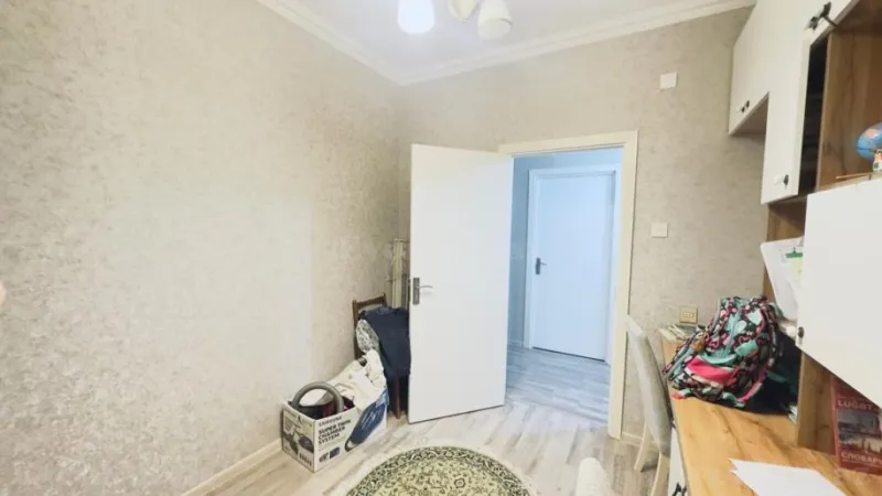 Satılır 4 otaqlı Mənzil Köhnə tikili 82 m² Sumqayıt - şəkil 14