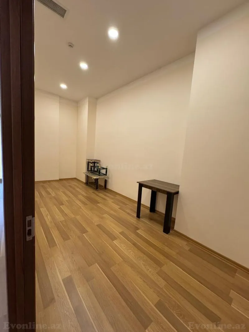 Satılır Obyekt 1000 m² İçərişəhər m. - şəkil 8