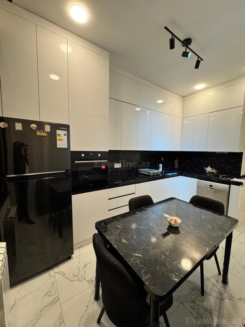 Kirayə verilir 2 otaqlı Mənzil Yeni tikili 100 m² Nərimanov r. - şəkil 7