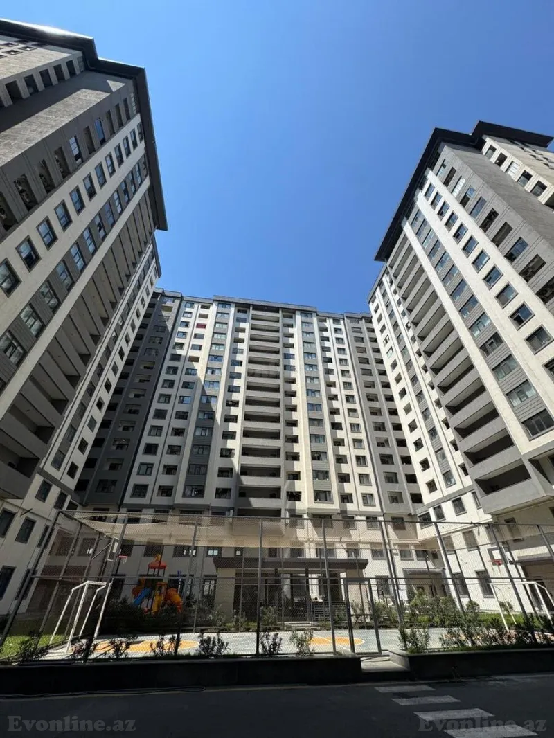 Satılır 2 otaqlı Mənzil Yeni tikili 68 m² 8 Noyabr m.