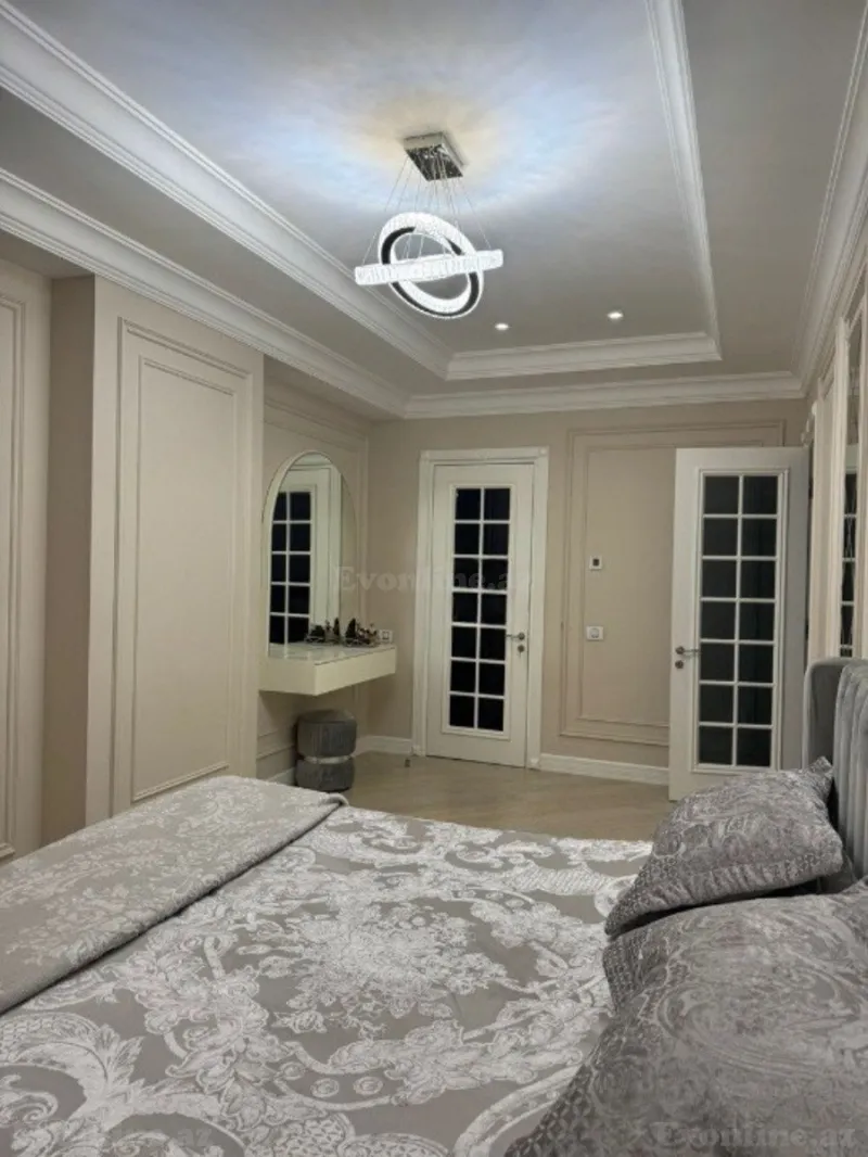 Satılır 5 otaqlı Mənzil Yeni tikili 300 m² Xətai m. - şəkil 19