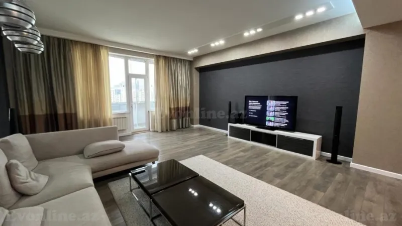 Satılır 4 otaqlı Mənzil Yeni tikili 200 m² Xətai m. - şəkil 2