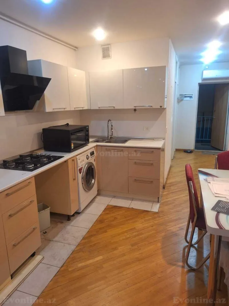 Kirayə verilir 2 otaqlı Mənzil Köhnə tikili 80 m² Yasamal r. - şəkil 3