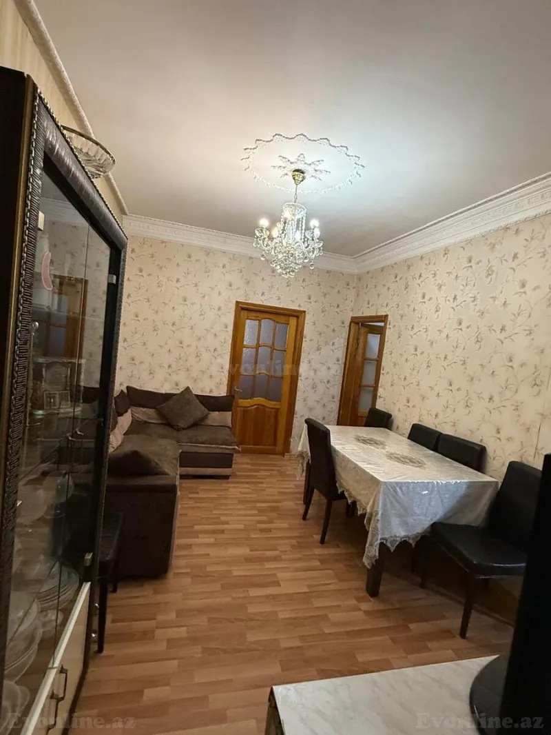 Satılır 2 otaqlı Mənzil Köhnə tikili 50 m² 1-ci mikrorayon