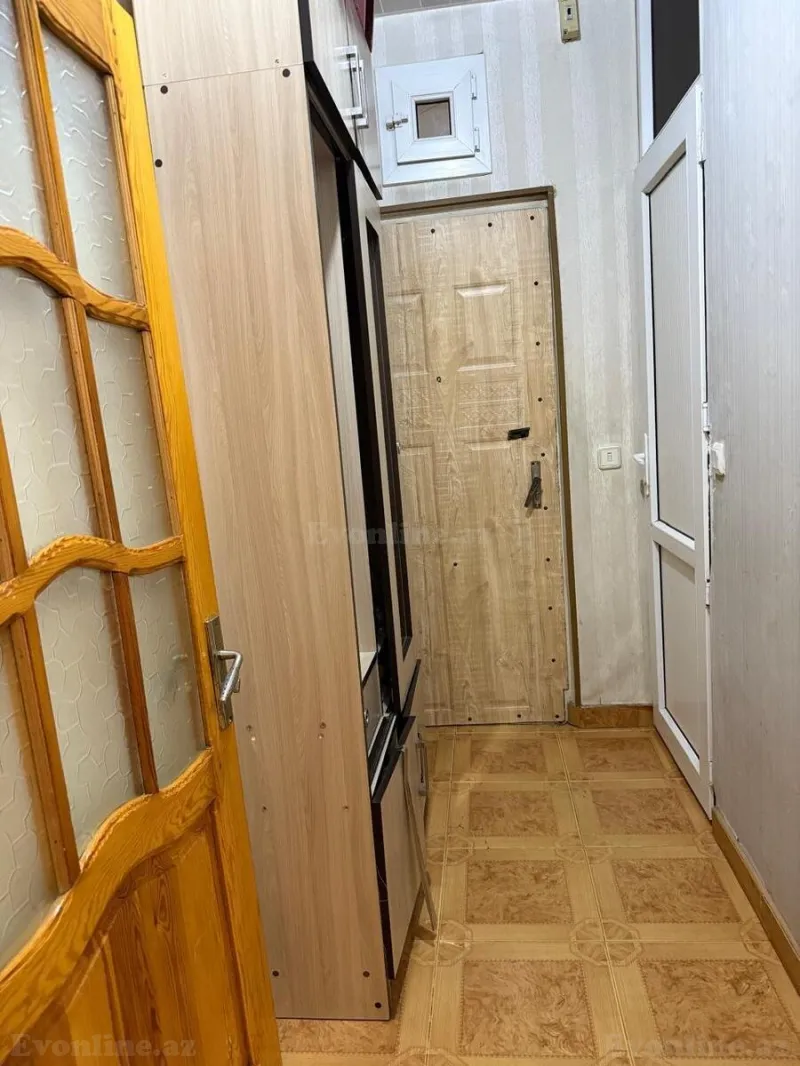 Satılır 2 otaqlı Mənzil Köhnə tikili 50 m² 1-ci mikrorayon - şəkil 13