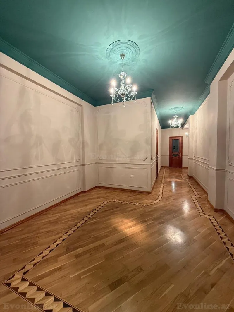 Satılır 3 otaqlı Mənzil Yeni tikili 175 m² Nərimanov r. - şəkil 14