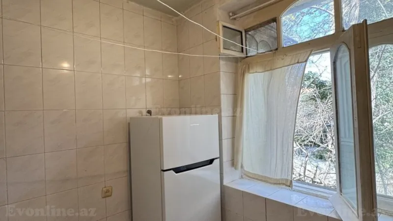 Kirayə verilir 1 otaqlı Mənzil Köhnə tikili 35 m² Elmlər Akademiyası m. - şəkil 5