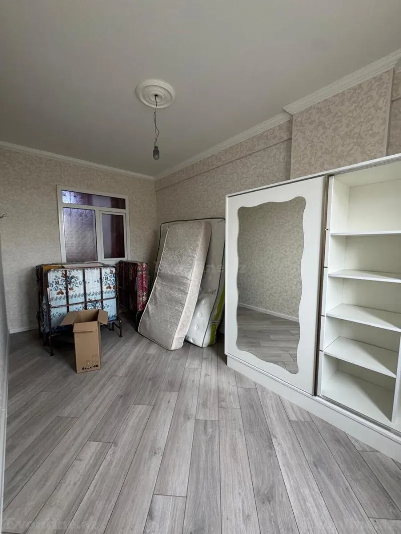 Satılır 3 otaqlı Mənzil Yeni tikili 80 m² Həzi Aslanov m. - şəkil 3