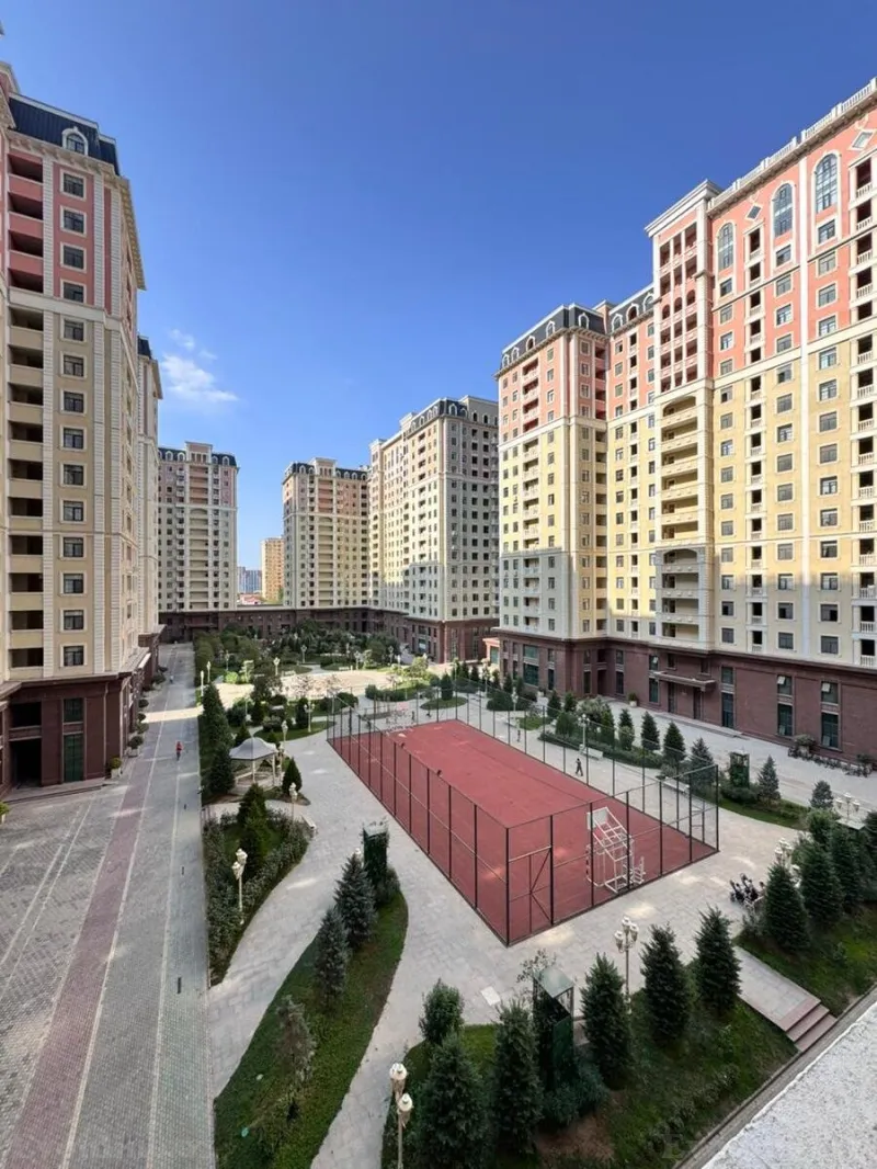 4 otaqlı Mənzil 166 m² Elmlər Akademiyası m. Satılır