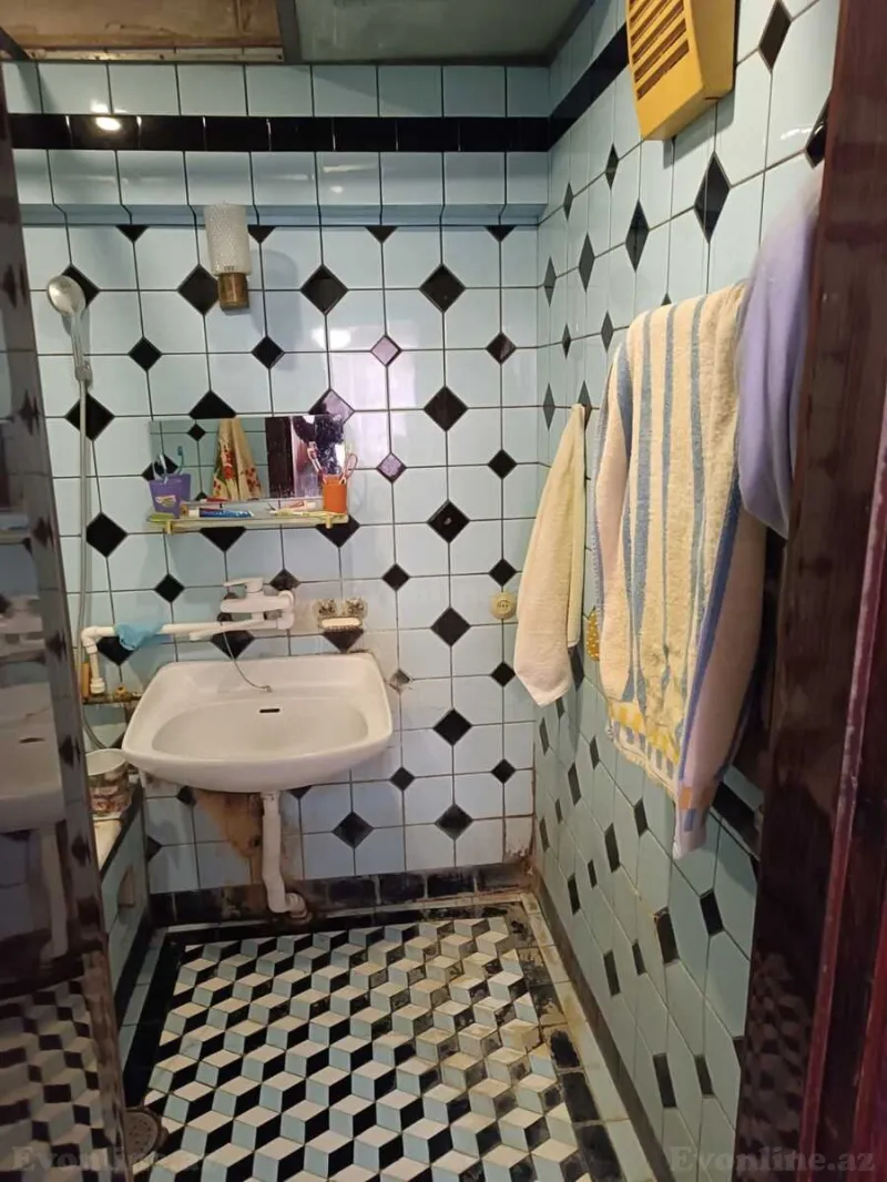 Satılır 3 otaqlı Mənzil Köhnə tikili 57 m² Elmlər Akademiyası m. - şəkil 13