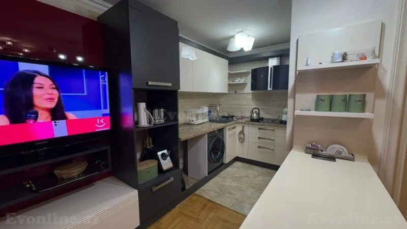 Satılır 5 otaqlı Mənzil Köhnə tikili 160 m² Nərimanov r. - şəkil 10