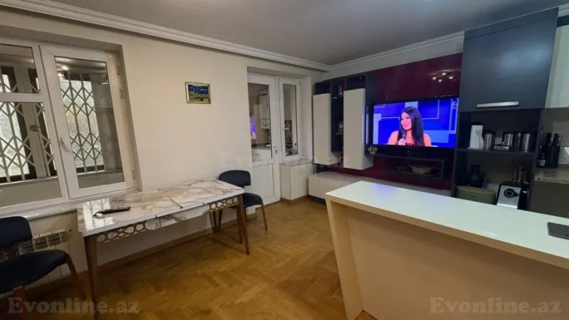 Satılır 5 otaqlı Mənzil Köhnə tikili 160 m² Nərimanov r. - şəkil 12