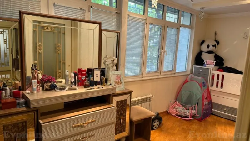 Satılır 5 otaqlı Mənzil Köhnə tikili 160 m² Nərimanov r. - şəkil 23