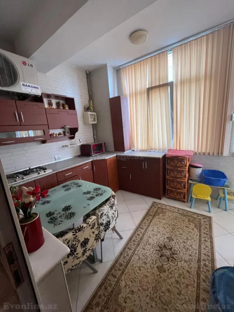 Satılır 4 otaqlı Mənzil Yeni tikili 205 m² Elmlər Akademiyası m. - şəkil 12