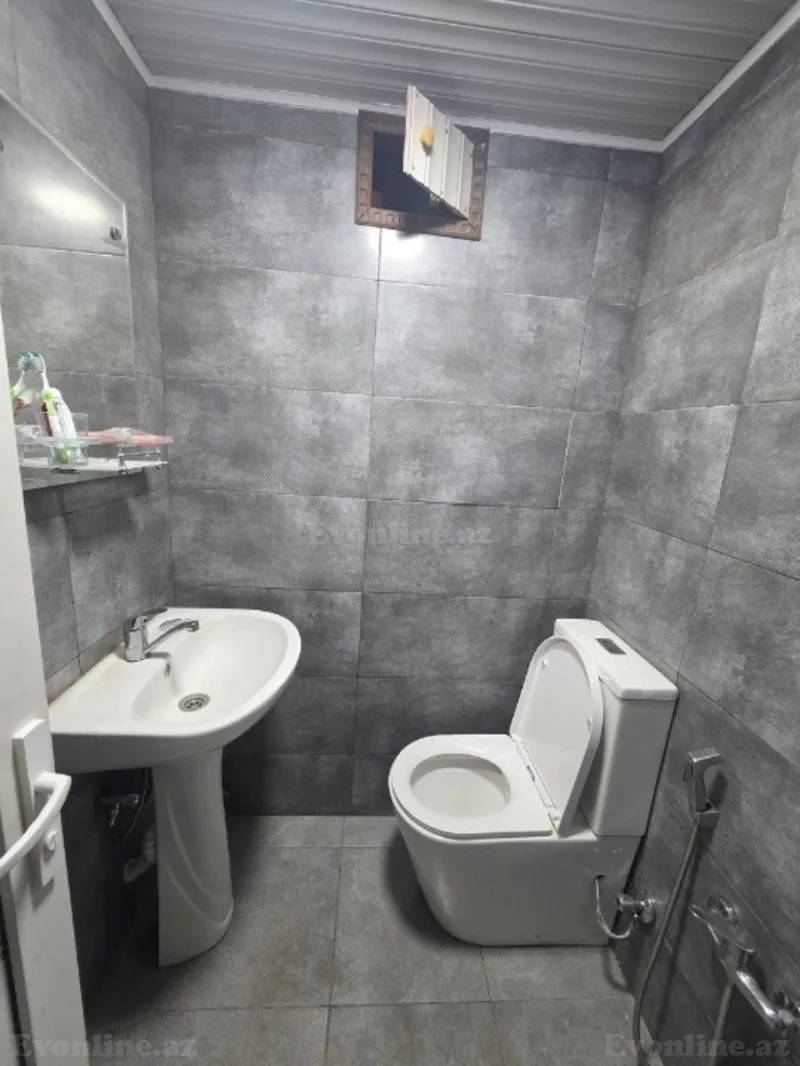 Satılır 2 otaqlı Mənzil Köhnə tikili 55 m² 28 May m. - şəkil 17