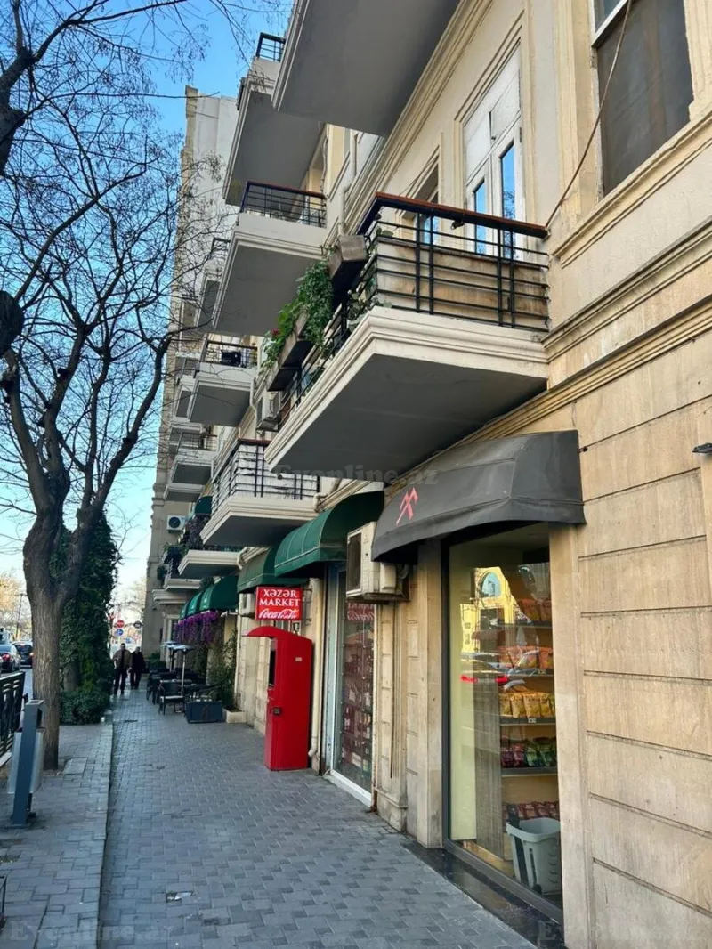 Satılır 2 otaqlı Mənzil Köhnə tikili 55 m² 28 May m. - şəkil 18