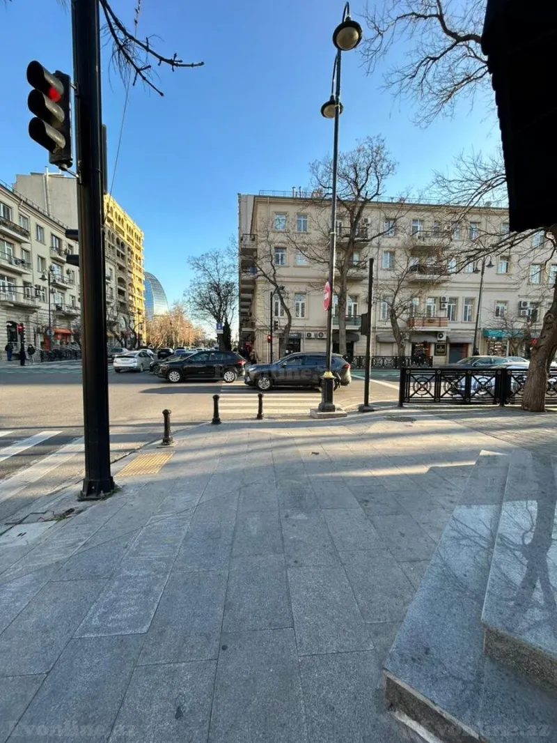 Satılır 2 otaqlı Mənzil Köhnə tikili 55 m² 28 May m. - şəkil 19