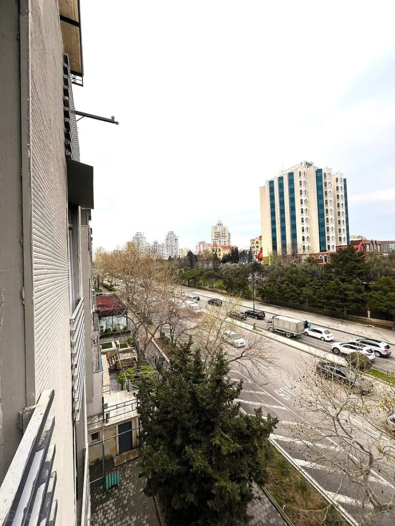 Satılır 3 otaqlı Mənzil Köhnə tikili 60 m² Yasamal r. - şəkil 14