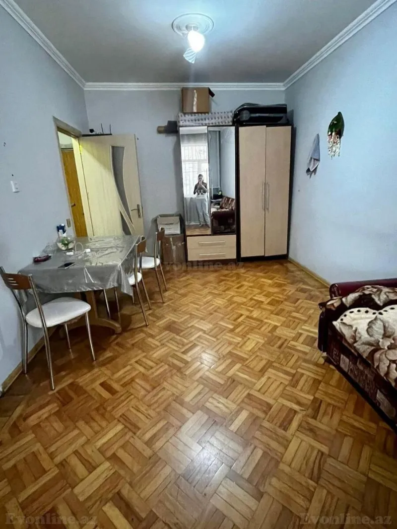 Satılır 2 otaqlı Mənzil Köhnə tikili 35 m² Gənclik m. - şəkil 3