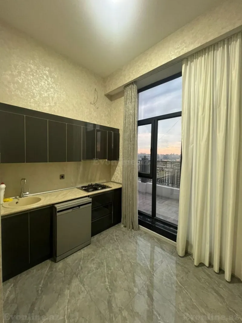 Kirayə verilir 3 otaqlı Mənzil Yeni tikili 120 m² 28 May m. - şəkil 10