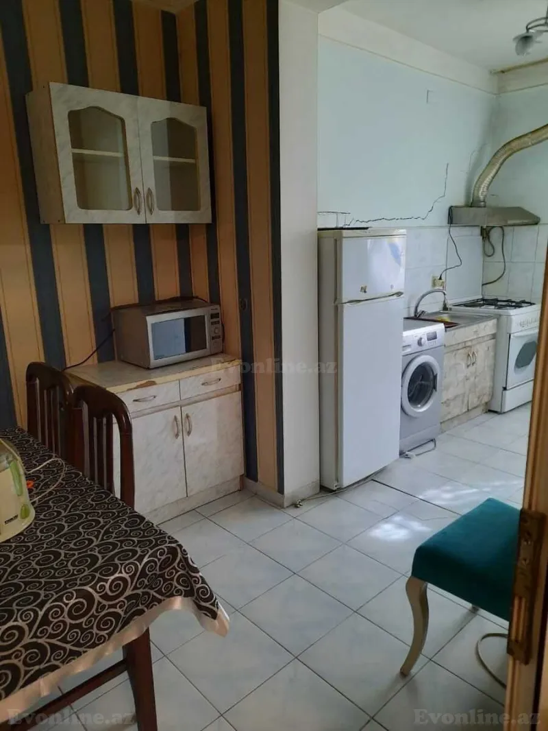 Kirayə verilir 2 otaqlı Mənzil Köhnə tikili 50 m² 2-ci mikrorayon - şəkil 3