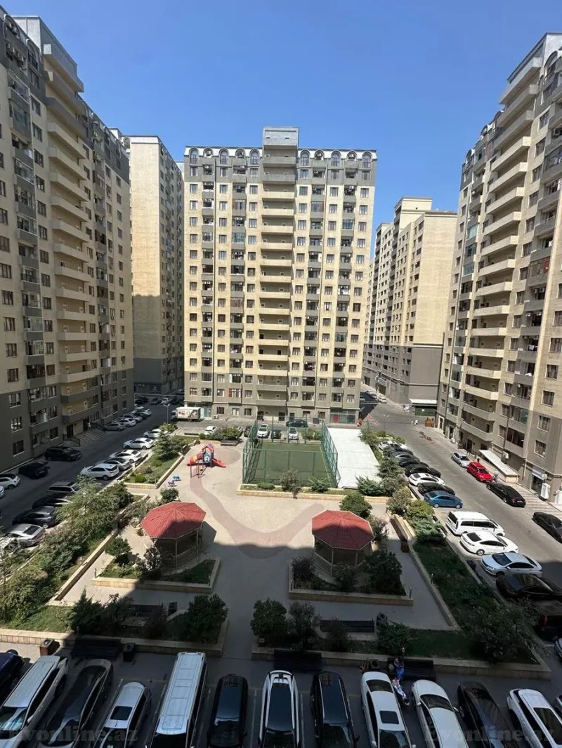 Satılır 3 otaqlı Mənzil Yeni tikili 72 m² Qara Qarayev m. - şəkil 2