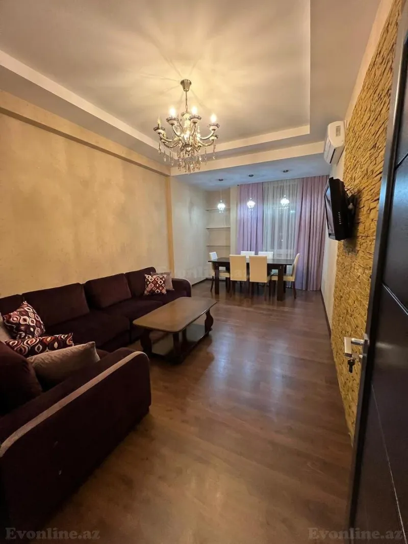 3 otaqlı Mənzil 100 m² Nizami m. Kirayə verilir