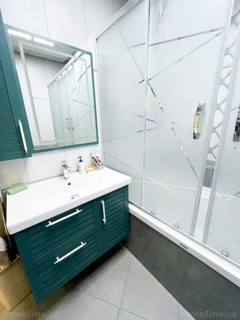 Satılır 3 otaqlı Mənzil Yeni tikili 136 m² Qara Qarayev m. - şəkil 14