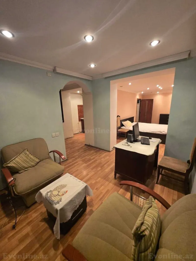 2 otaqlı Mənzil 40 m² Elmlər Akademiyası m. Satılır