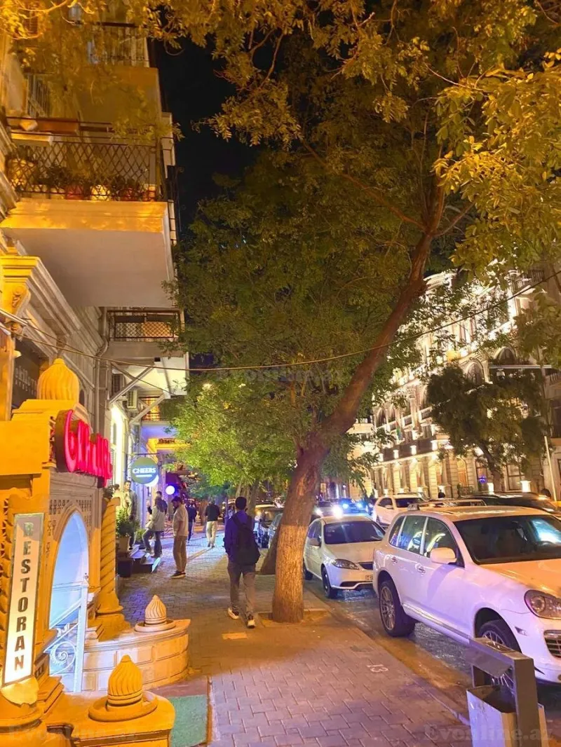 Satılır 4 otaqlı Mənzil Köhnə tikili 100 m² Sahil m. - şəkil 4