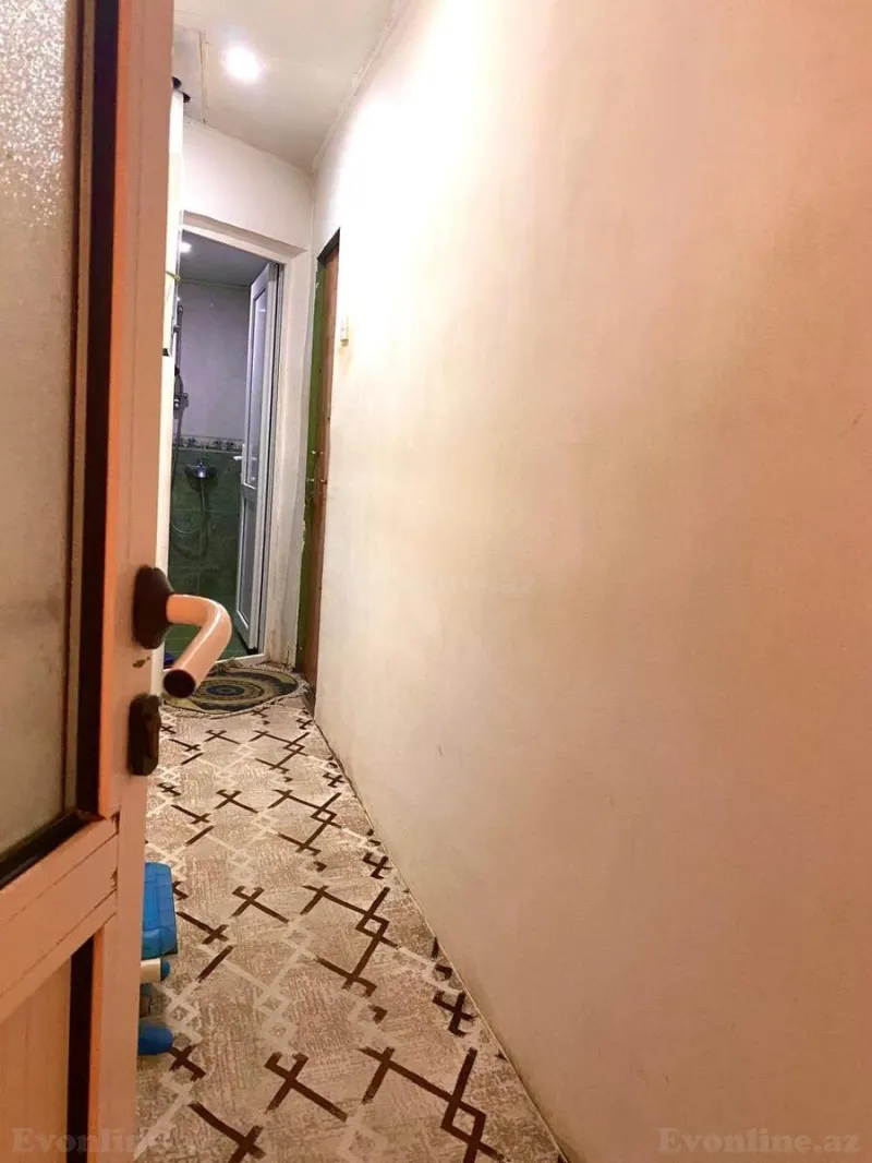 Satılır 4 otaqlı Mənzil Köhnə tikili 100 m² Sahil m. - şəkil 13