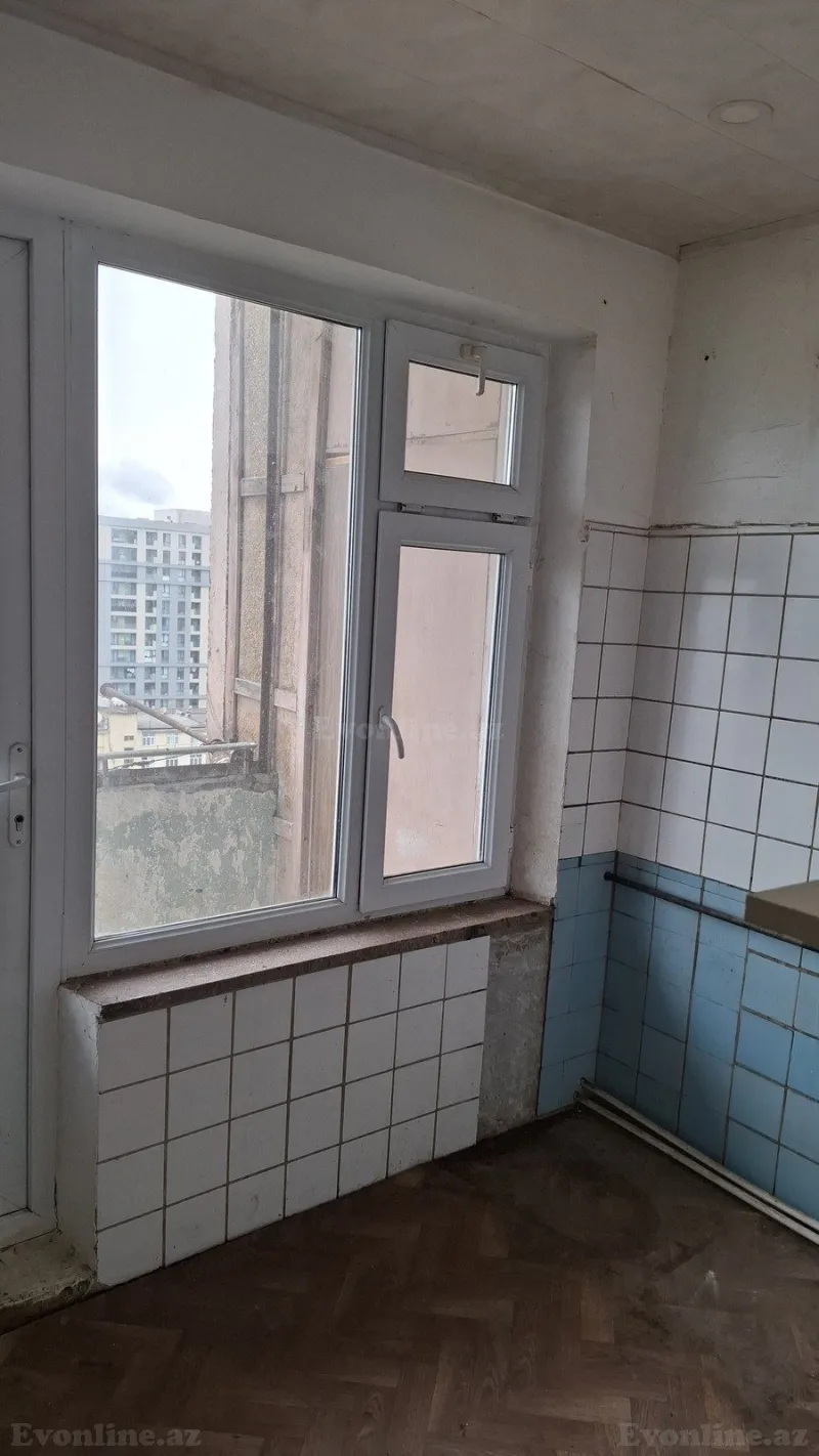 Satılır 3 otaqlı Mənzil Köhnə tikili 80 m² Xətai r. - şəkil 6